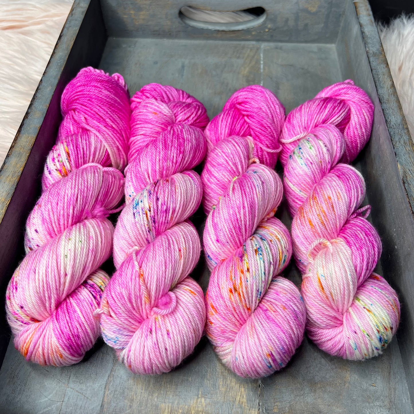 *NEW* Oscar Worsted - Raspberry Muse