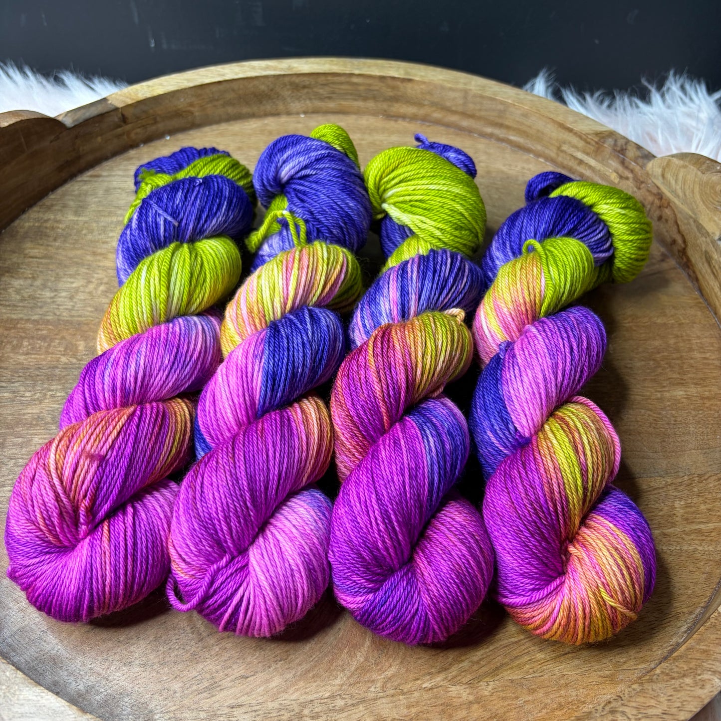 *NEW* Oscar Worsted - Neon Anemone