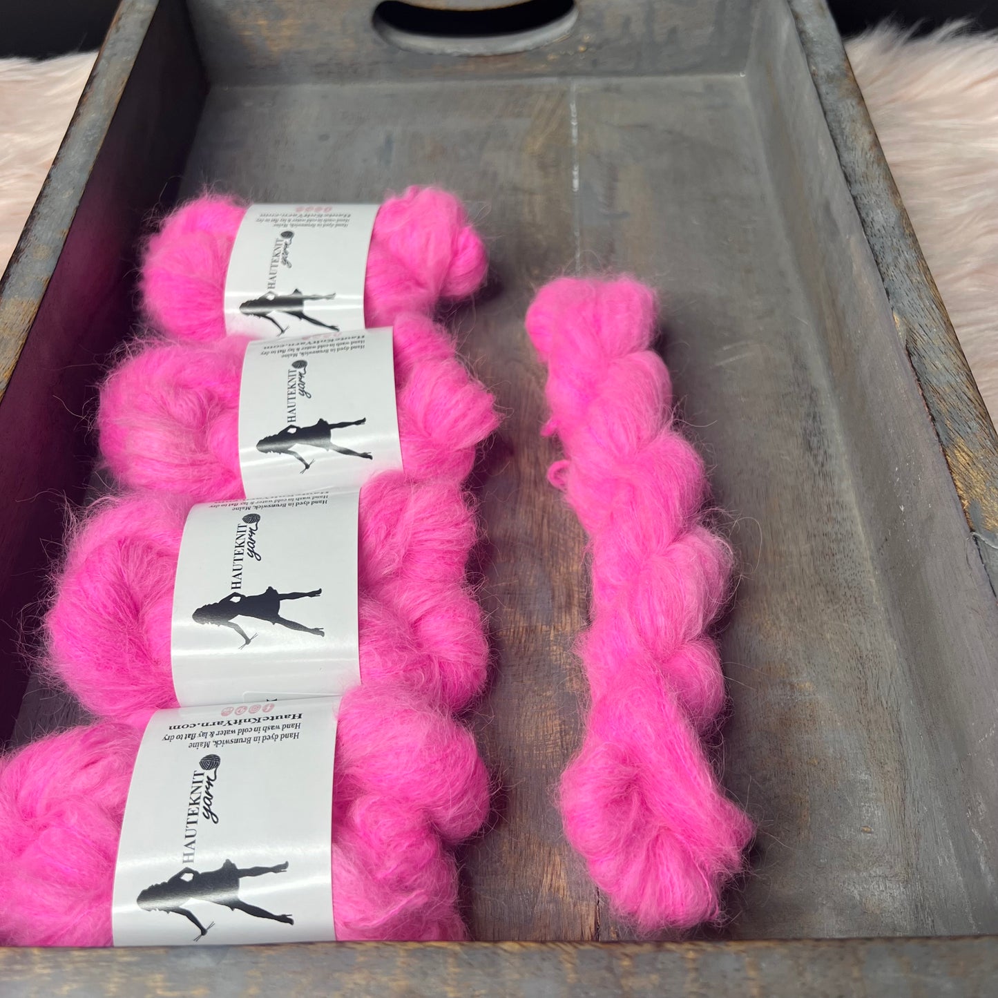 *New* Valentino Alpaca Silk Lace Mini 20g- Now That's What I Call Pink