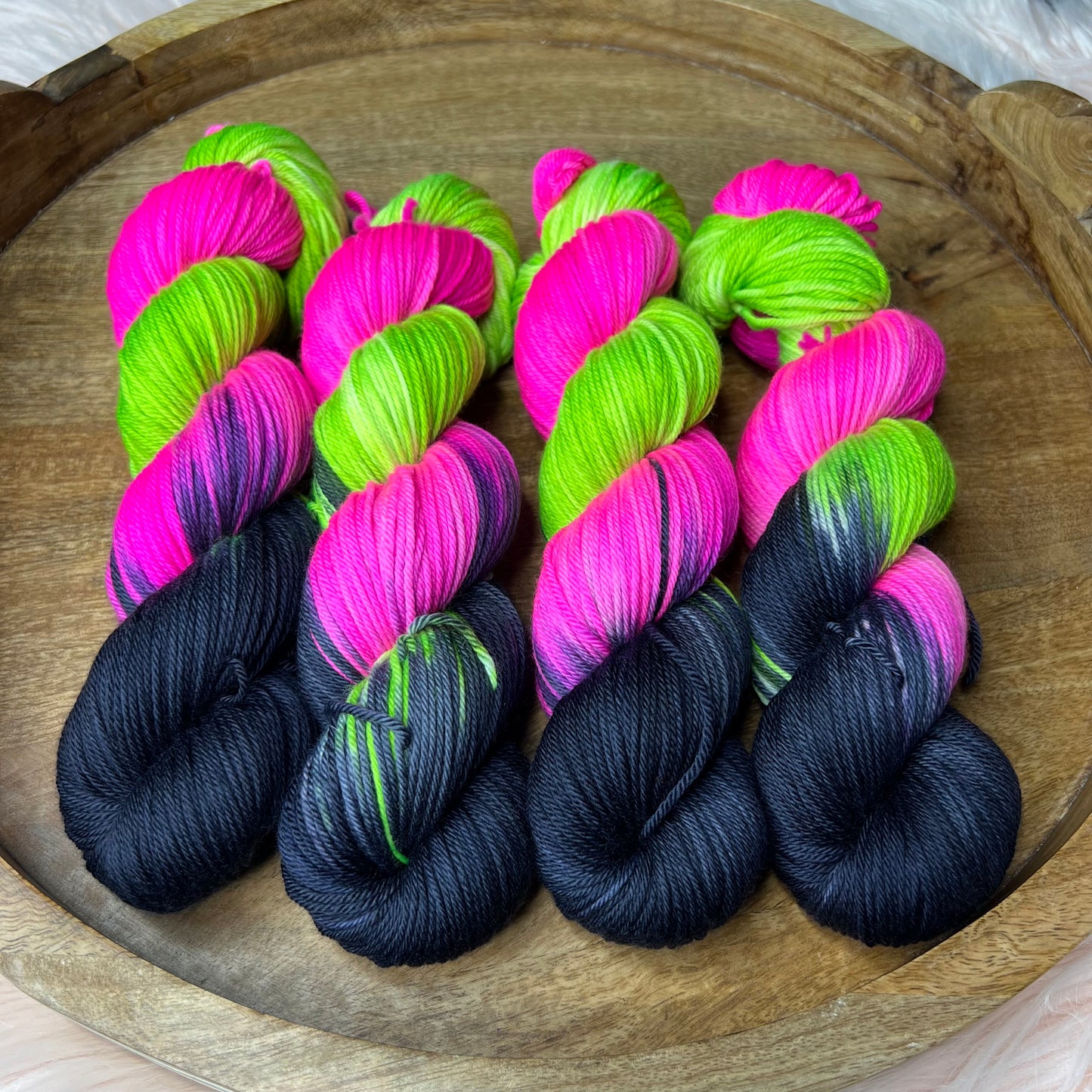 *NEW* Oscar Worsted - Halloween Barbie Potion