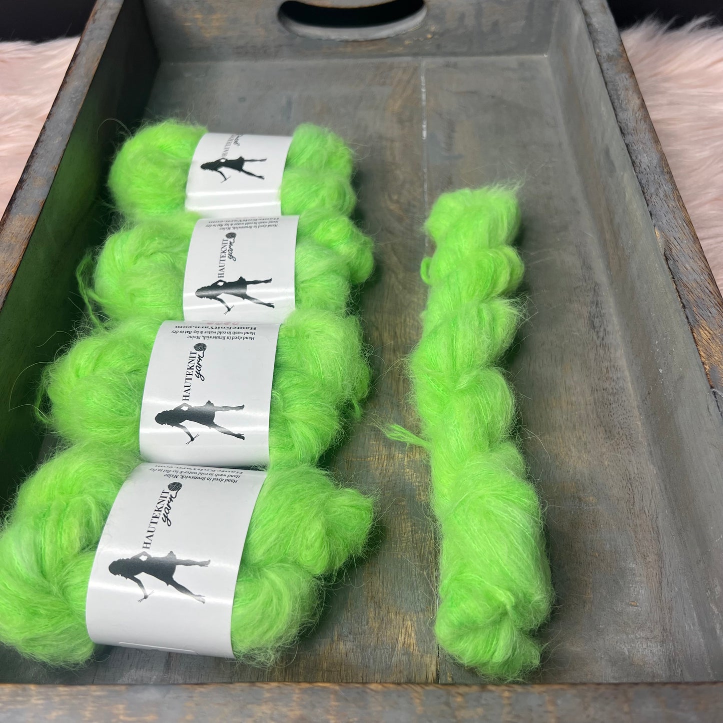 *New* Valentino Alpaca Silk Lace Mini 20g- Bottle Fly