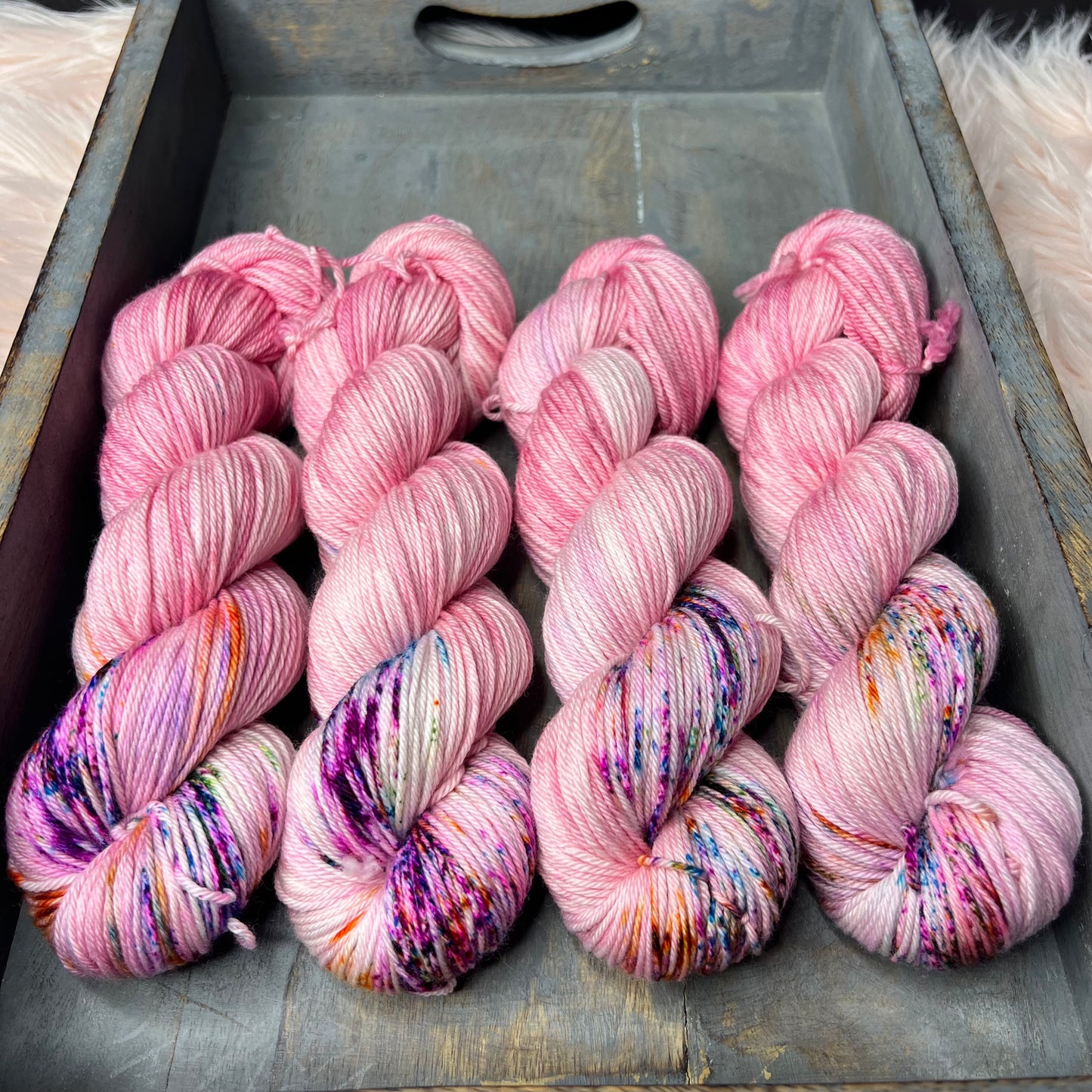 *NEW* Oscar Worsted - Delicate Kiss