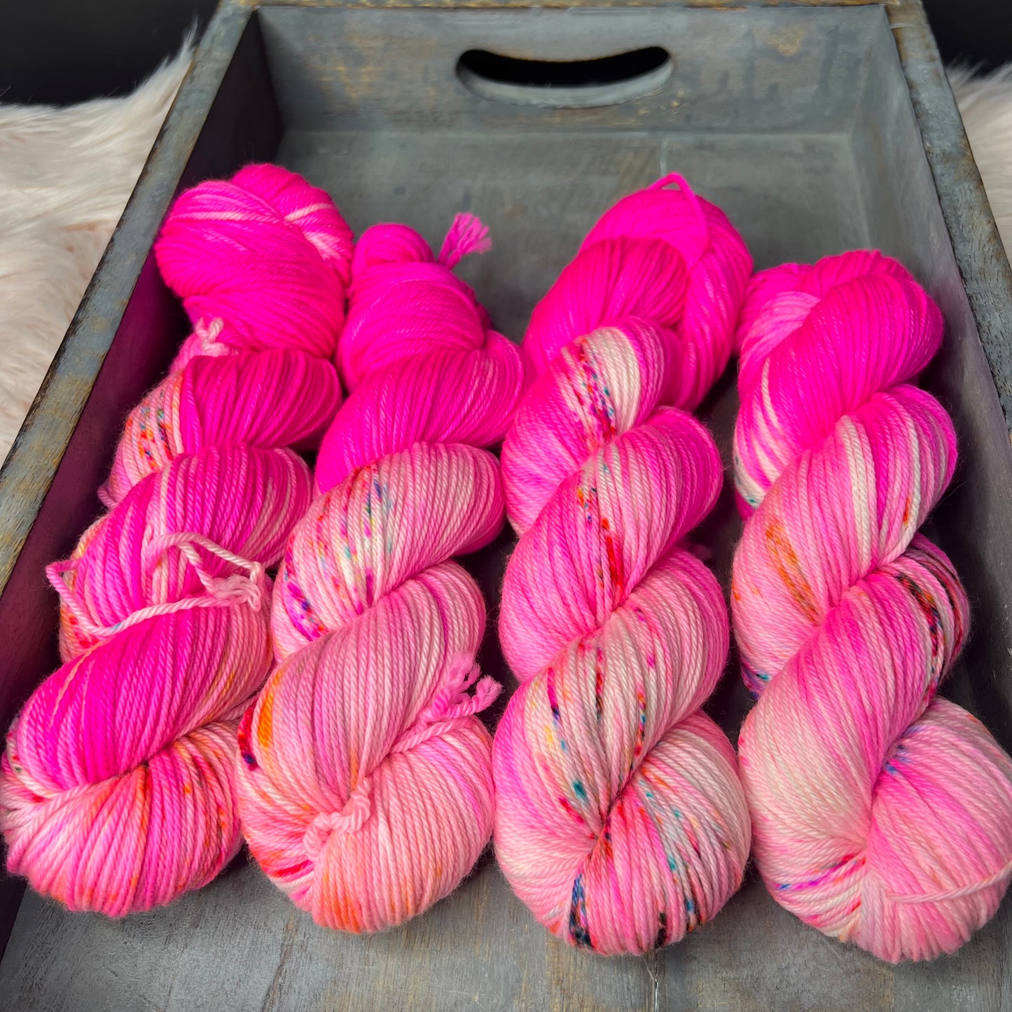 *NEW* Oscar Worsted - Under The Ocean Axolotl