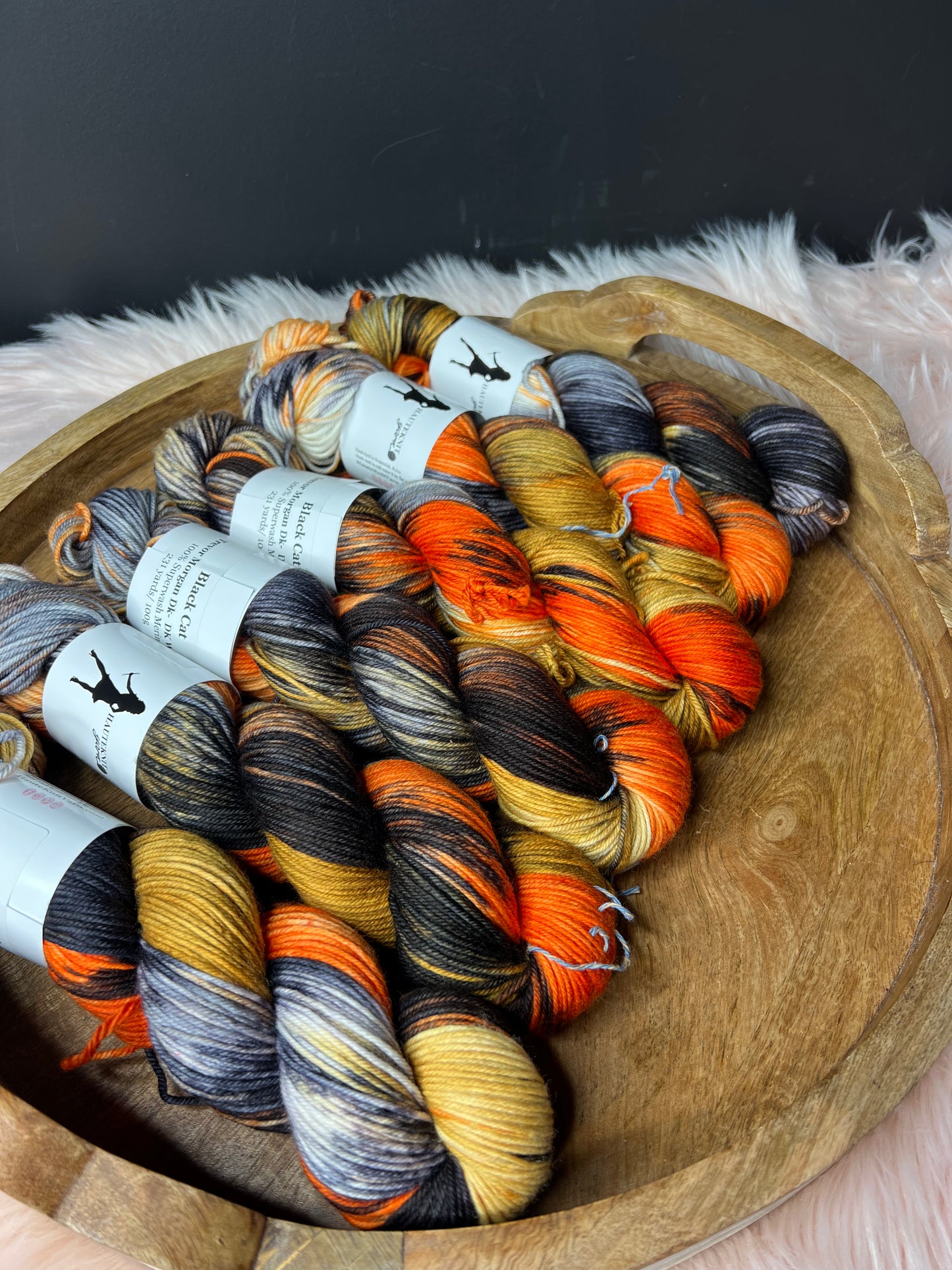 Trevor Morgan DK -Halloween Yarn- Black Cat
