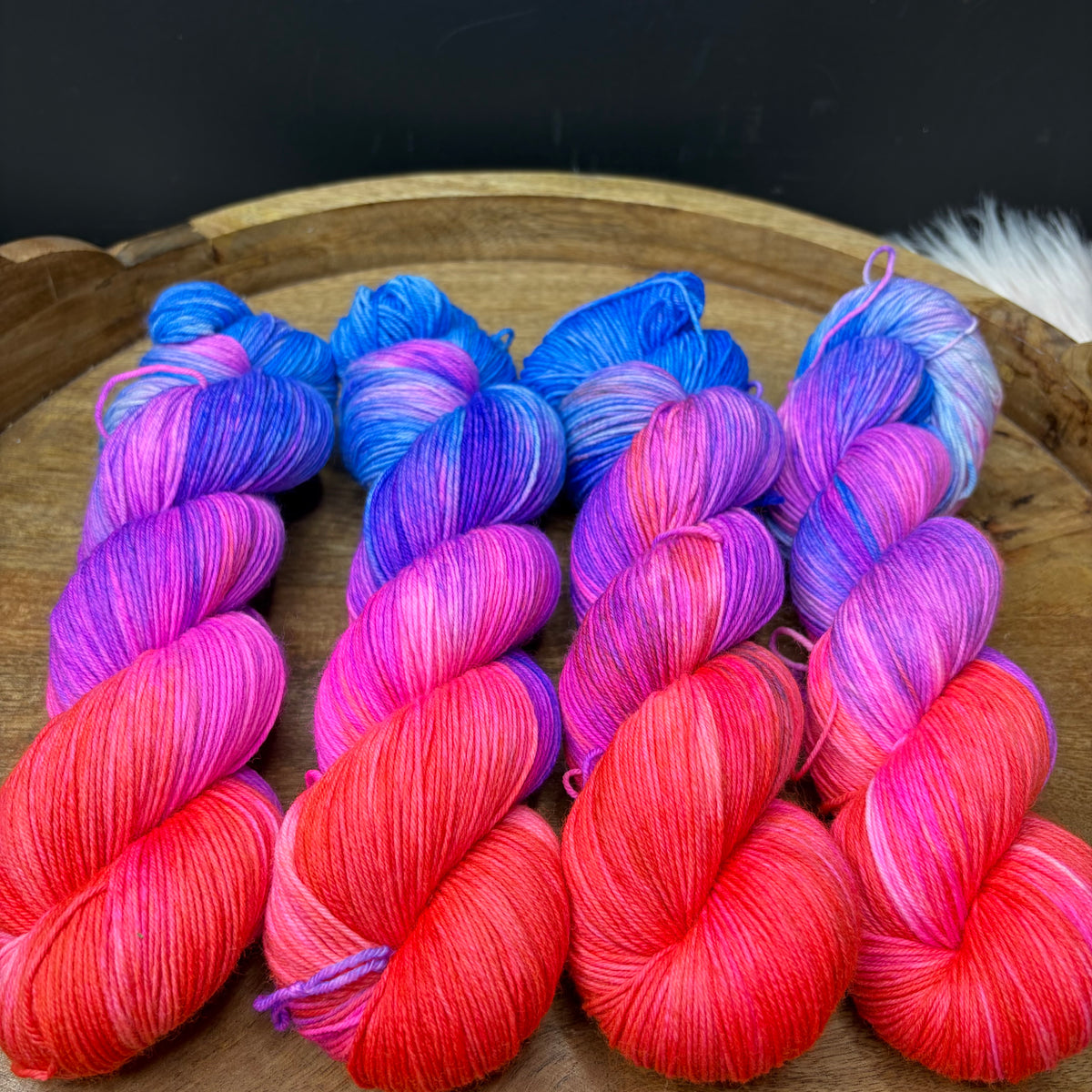 *NEW* Oscar Worsted - Chromatic Fever