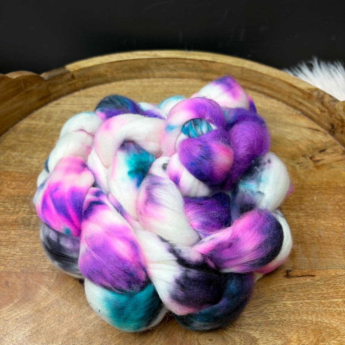 Color 04 19.5 Superwash Merino Combed Top