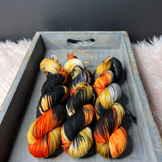 Trevor Morgan DK -Halloween Yarn- Black Cat