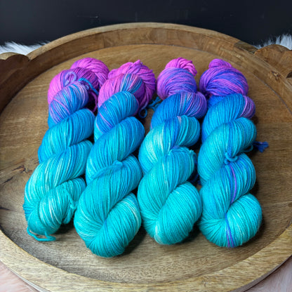 *NEW* Oscar Worsted - Reef Pulse