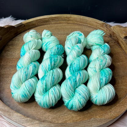 *NEW* Oscar Worsted - Seagull View