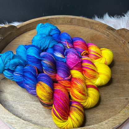 *NEW* Oscar Worsted - Mango Inferno