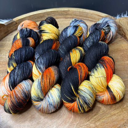 *NEW* Oscar Worsted - Halloween Black Cat