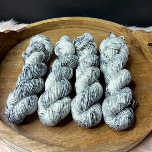 *NEW* Oscar Worsted - News Paper