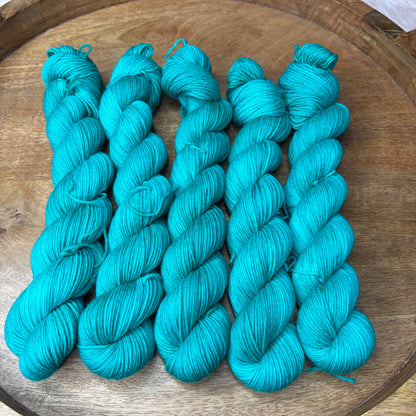 IMPERFECT * NEW* Jimmy Sock  Mini Skein 50g- Turned Up Turquoise
