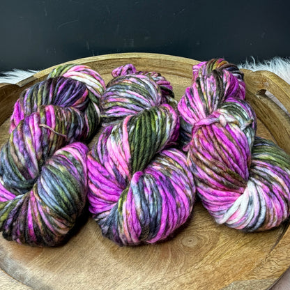 *NEW* Lala Super Bulky- Moss & Mulberry