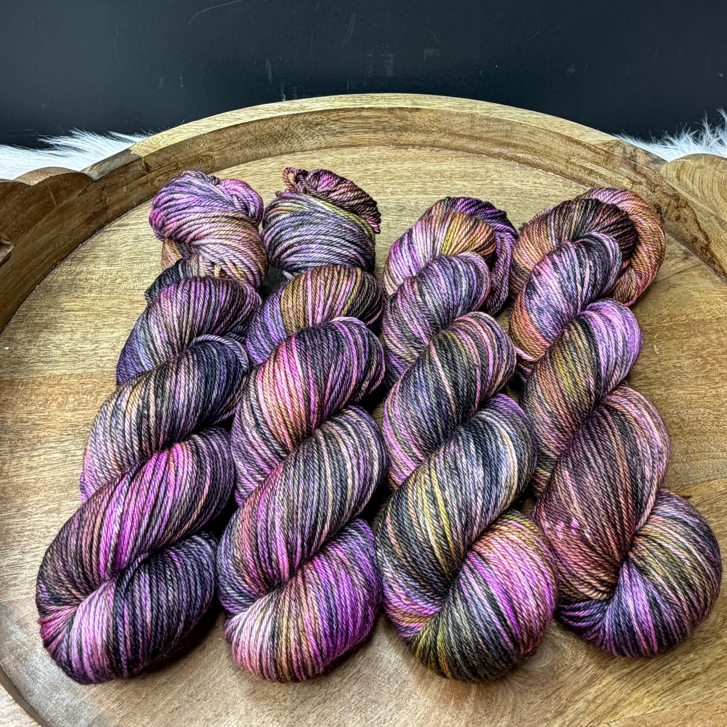 *NEW* Oscar Worsted -  Moss & Mulberry