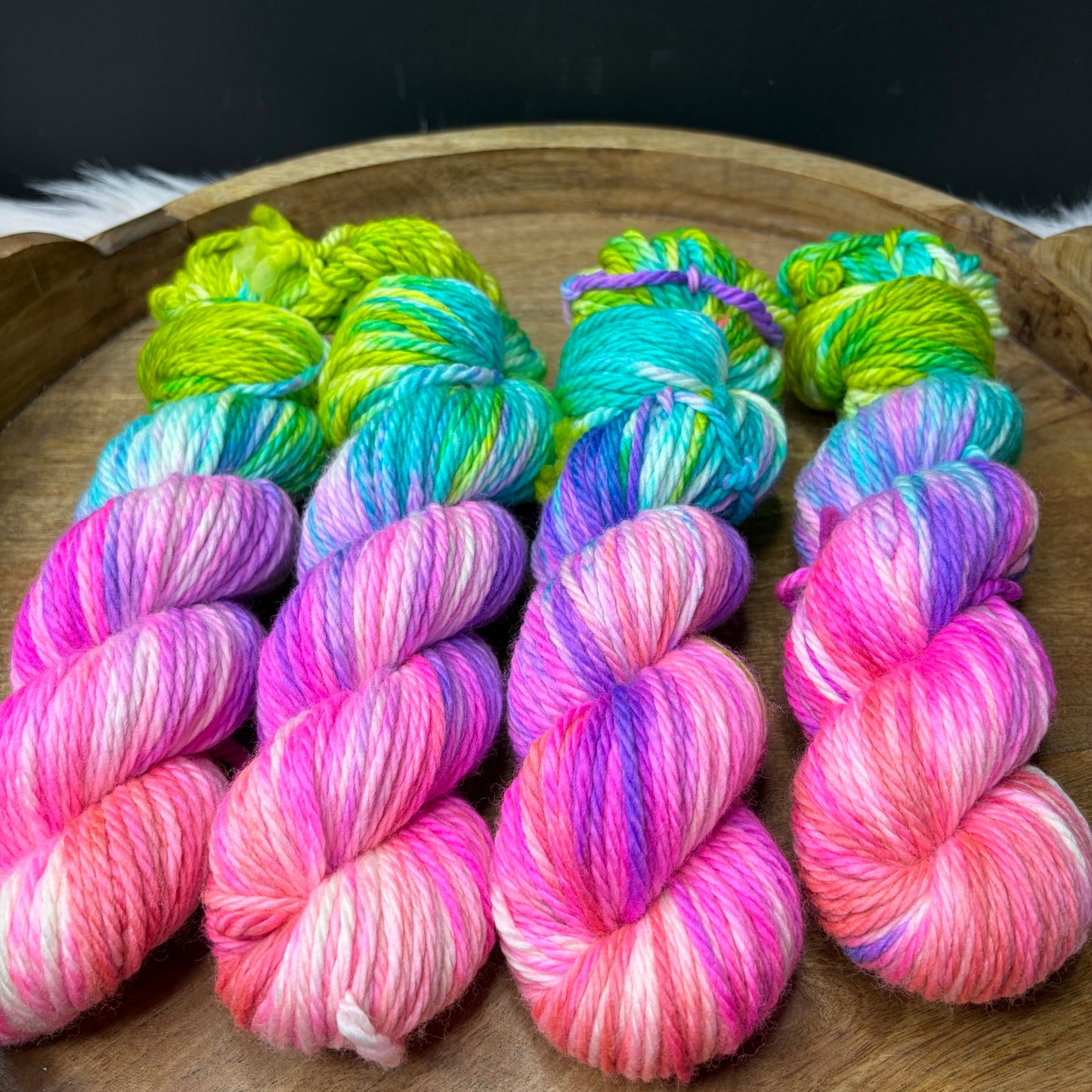 Edith Bulky - Neon Garden
