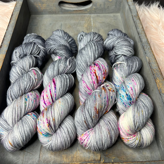*NEW* Oscar Worsted - Delightful Shimmer