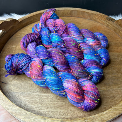 *New* Betsy Neon Tweed DK- Fire Night