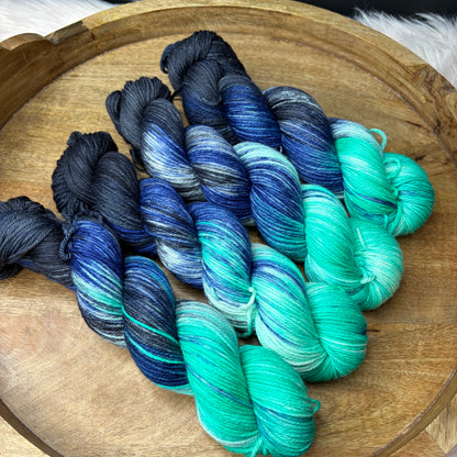 *NEW* Oscar Worsted - Maine Northern Lights- High Oxygen