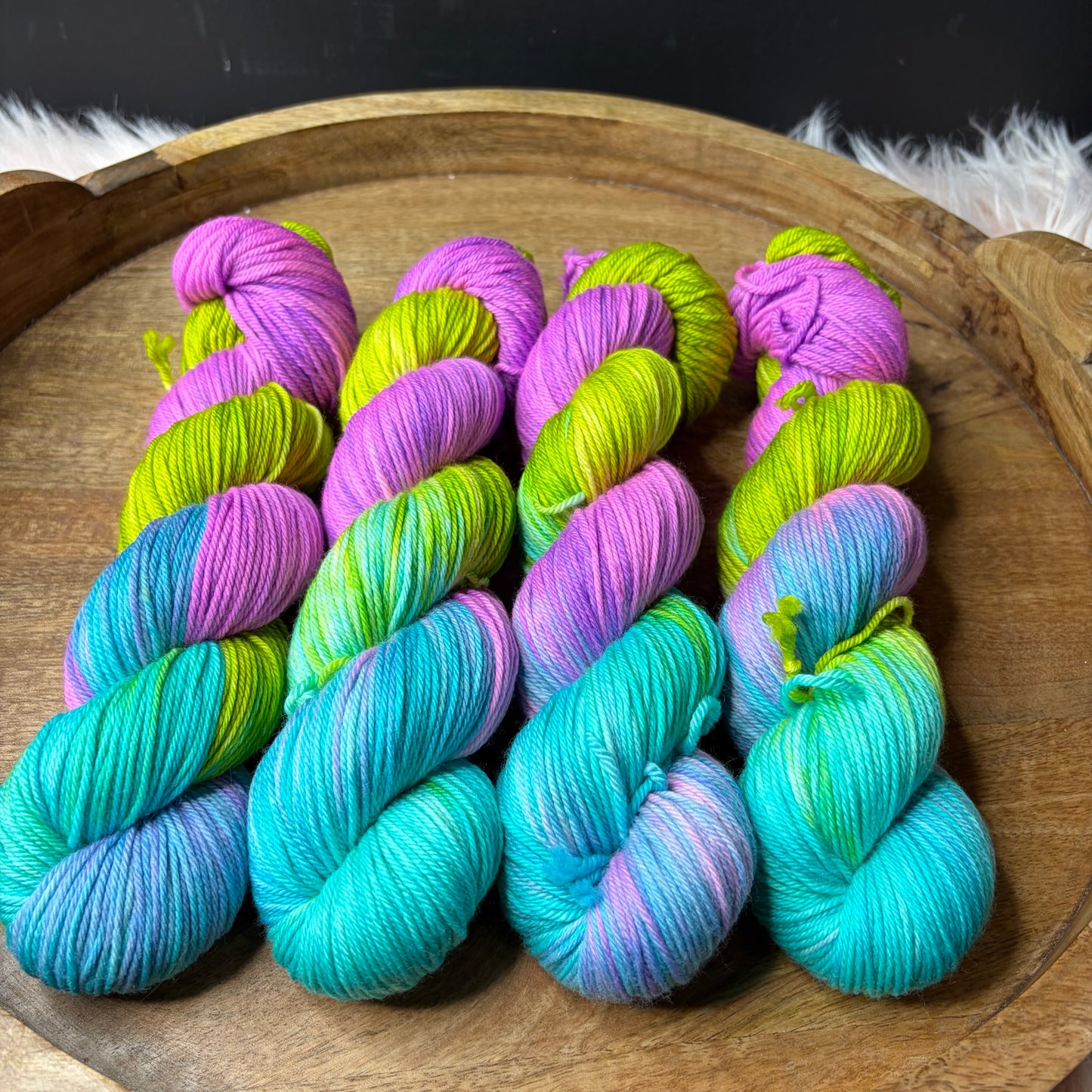 *NEW* Oscar Worsted - Reef Royalty