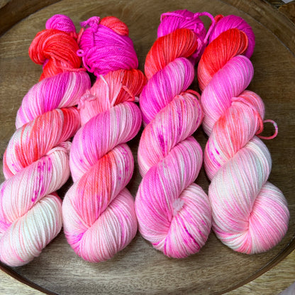 *NEW* Oscar Worsted - Lipstick & Daydreams