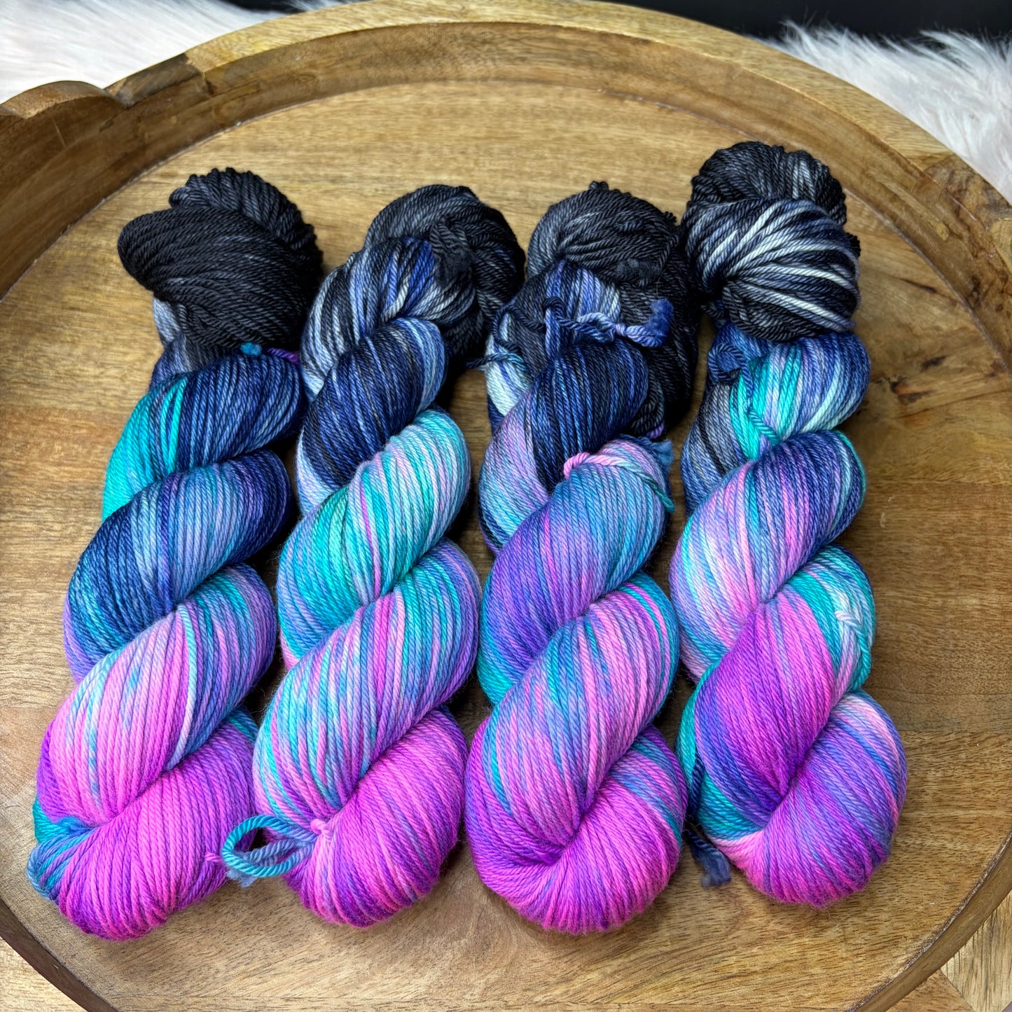 *NEW* Oscar Worsted - Maine Northern Lights- Aurora Borealis