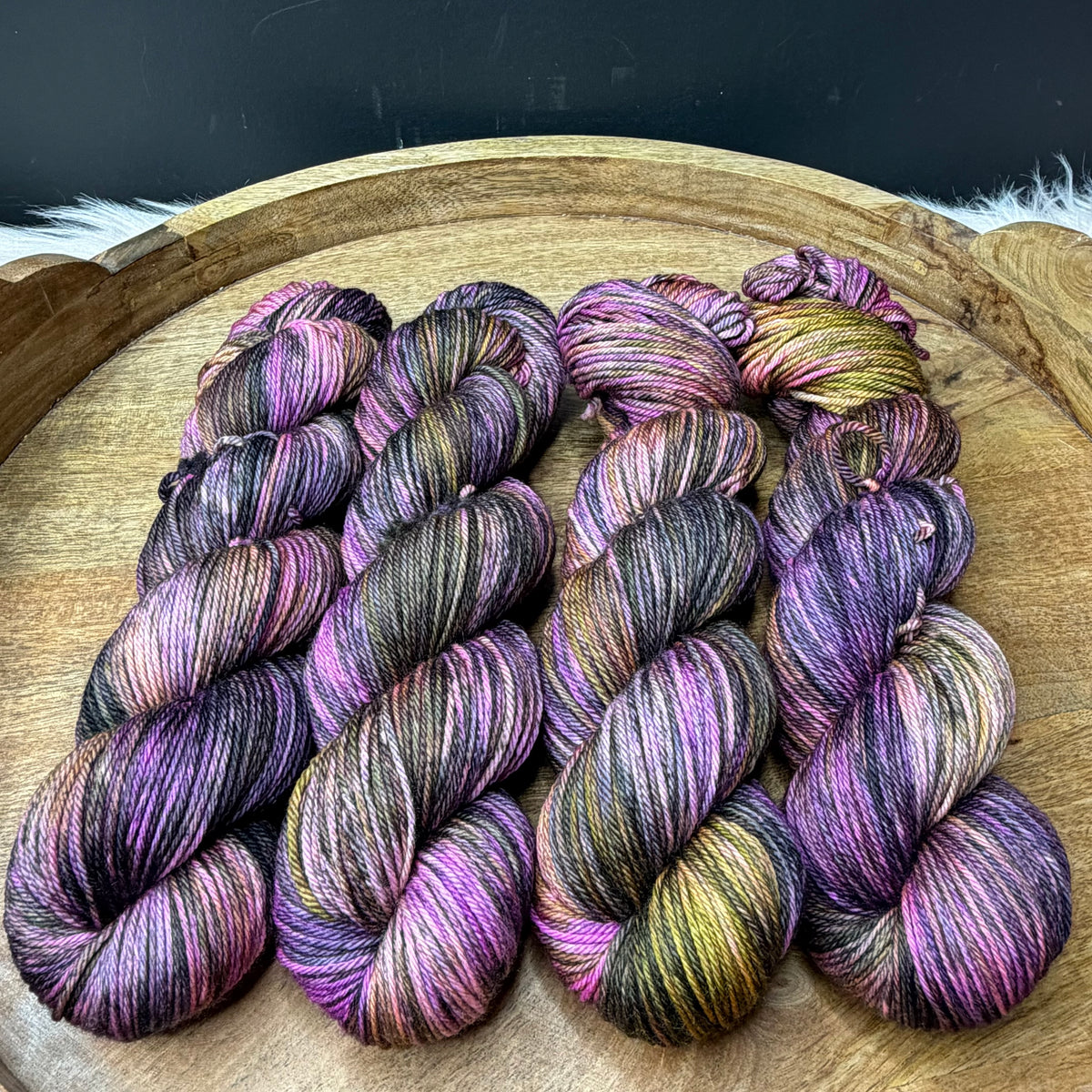 *NEW* Oscar Worsted -  Moss & Mulberry
