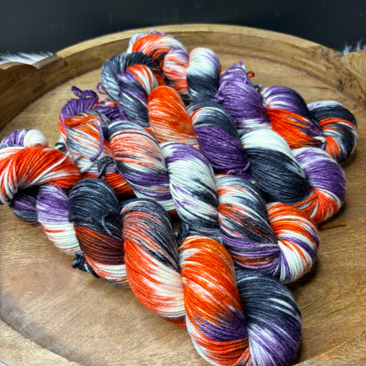 Trevor Morgan DK - Halloween Yarn- Spooky Spooky