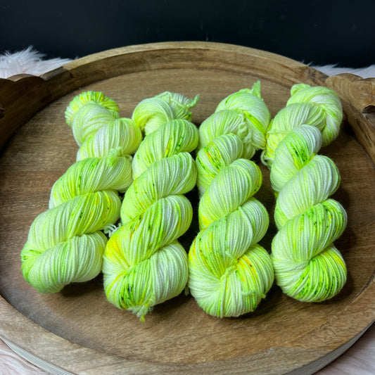 *NEW* Oscar Worsted - Lime Tree Leaves