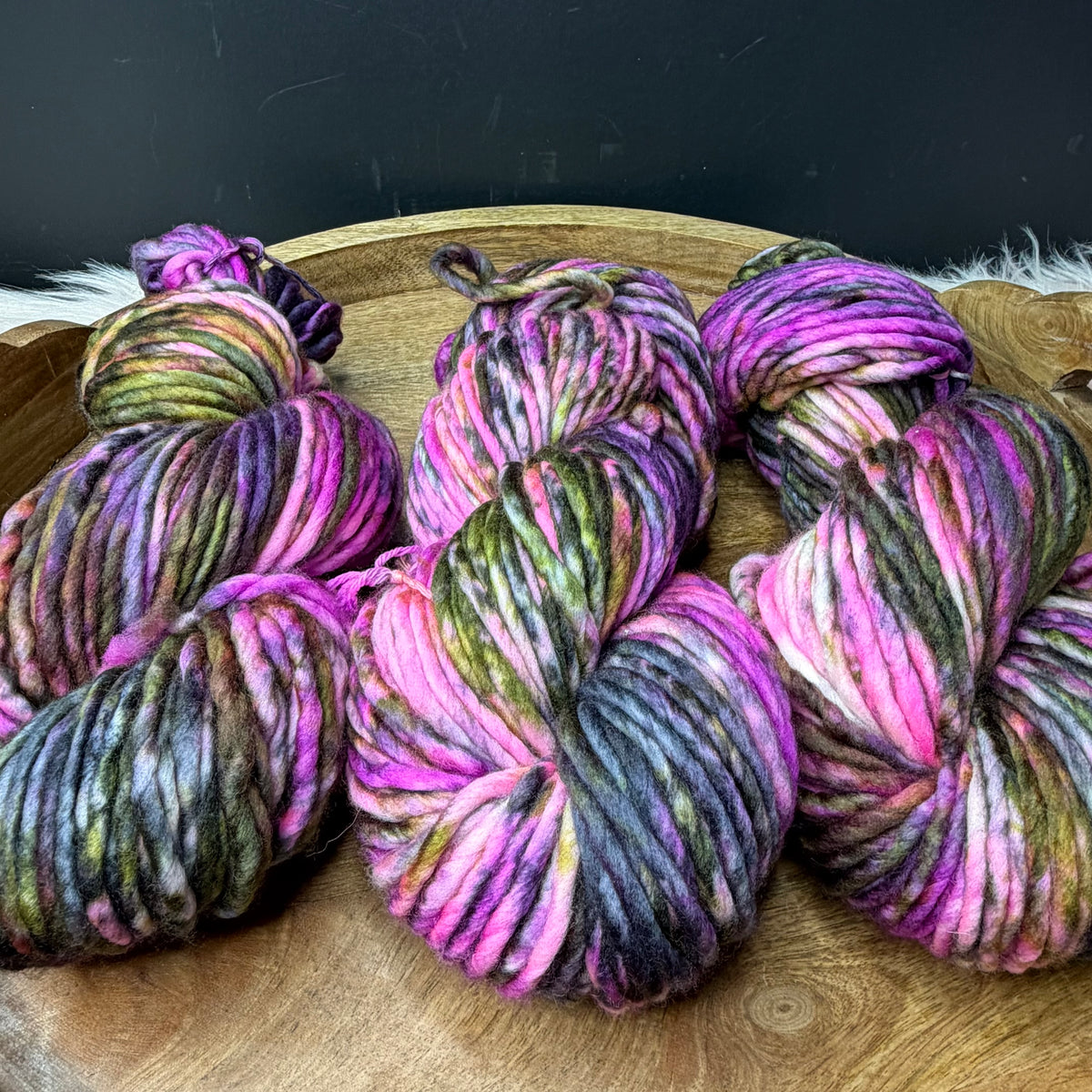 *NEW* Lala Super Bulky- Moss & Mulberry
