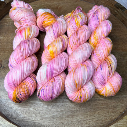 *NEW* Oscar Worsted - Funday Friday
