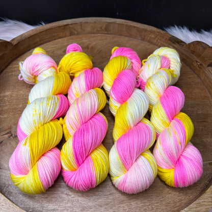 *NEW* Oscar Worsted - Sunwashed Peony