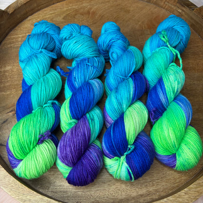 *NEW* Oscar Worsted - Electric Voltage