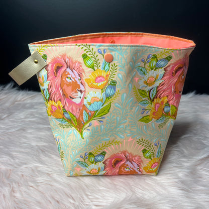Pink Lion Bag Project Bag
