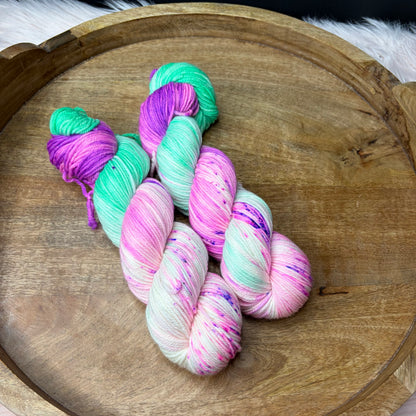 *NEW* Oscar Worsted - 40