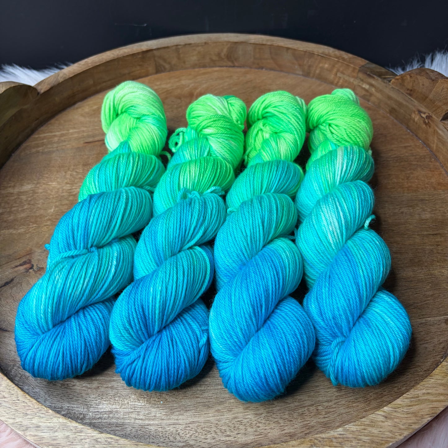 *NEW* Oscar Worsted - Electric Kelp