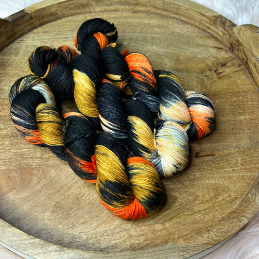 *NEW* Oscar Worsted - Halloween Black Cat