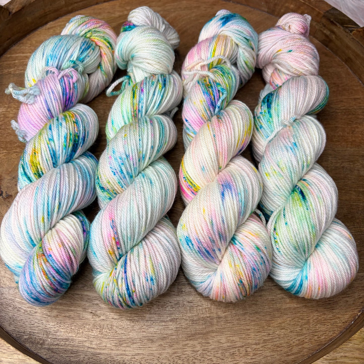 *NEW* Oscar Worsted - Secrets Of The Rainbow