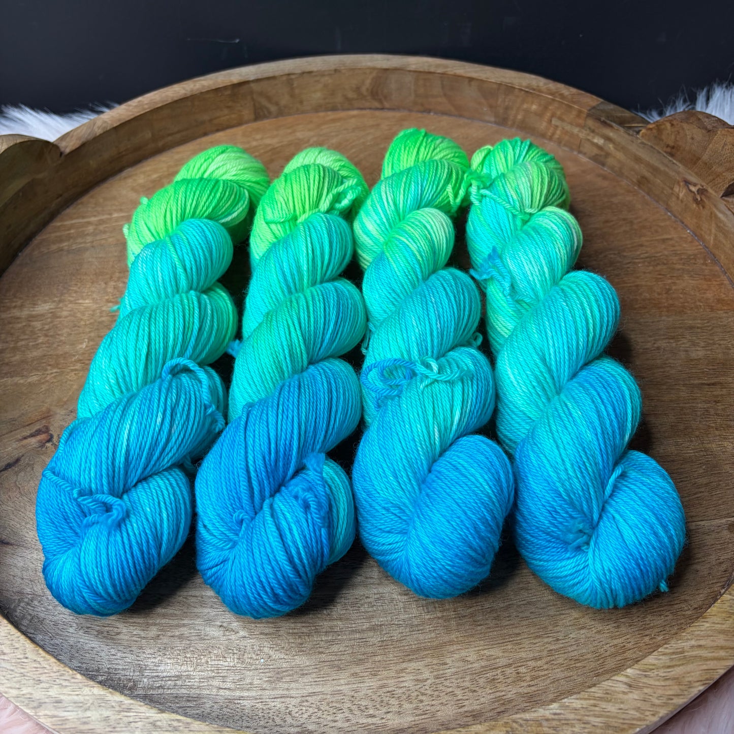 *NEW* Oscar Worsted - Electric Kelp