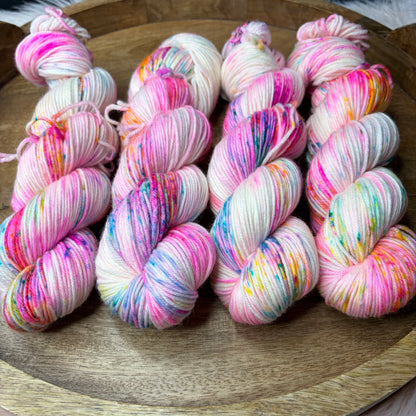 *NEW* Oscar Worsted - Roller Rink