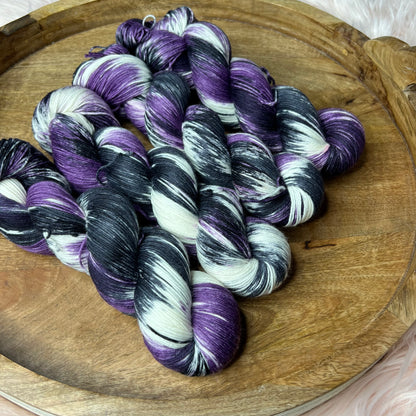 *NEW* Jimmy Sock- Halloween Yarn- Beetlejuice