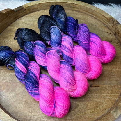 *NEW* Oscar Worsted - Maine Northern Lights- lonized Nitrogen