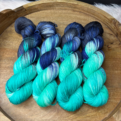 *NEW* Oscar Worsted - Maine Northern Lights- Low Altitudes