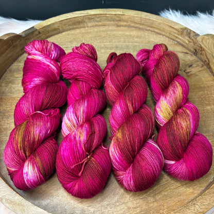 *NEW* Jimmy Sock- Christmas - Raspberry Noir