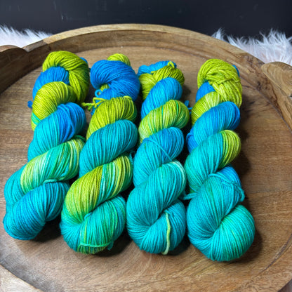 *NEW* Oscar Worsted - Bioluminescent Tide