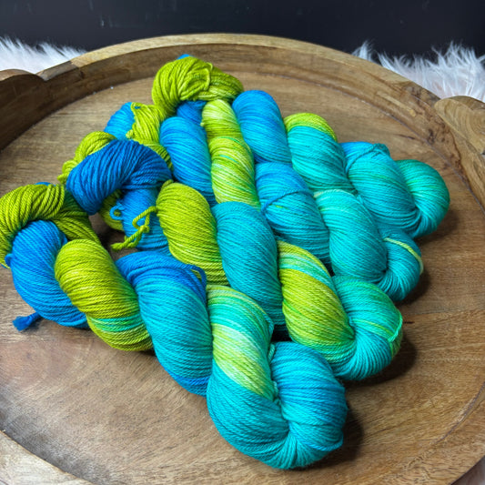 *NEW* Oscar Worsted - Bioluminescent Tide