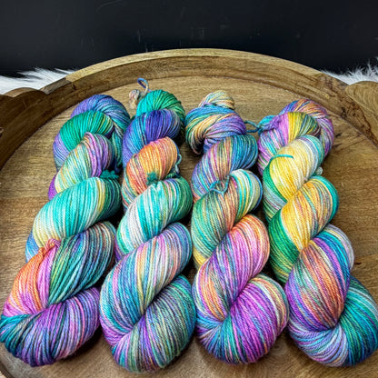 *NEW* Oscar Worsted - Kaleidoscope Kiss