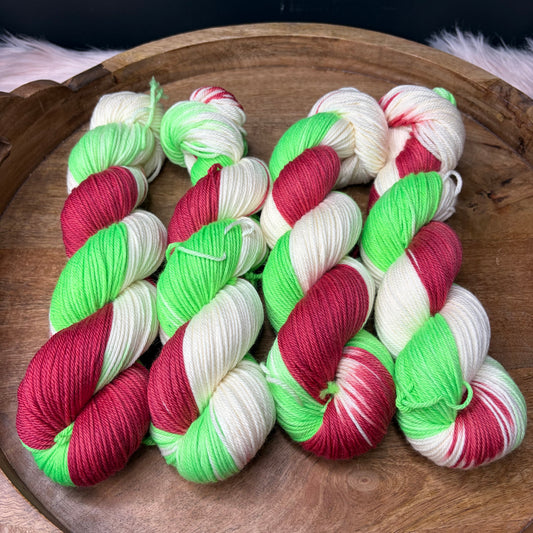 *NEW* Oscar Worsted - Christmas - You're A Mean One