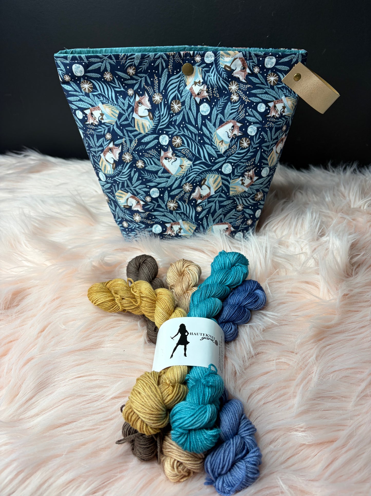 Enchanted Forest Noel Christmas Mini Skein Box