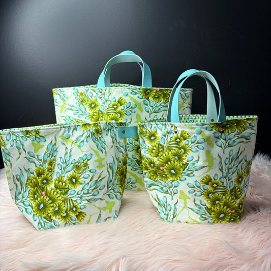 Project Bag Shadow Sharks in Seagrass